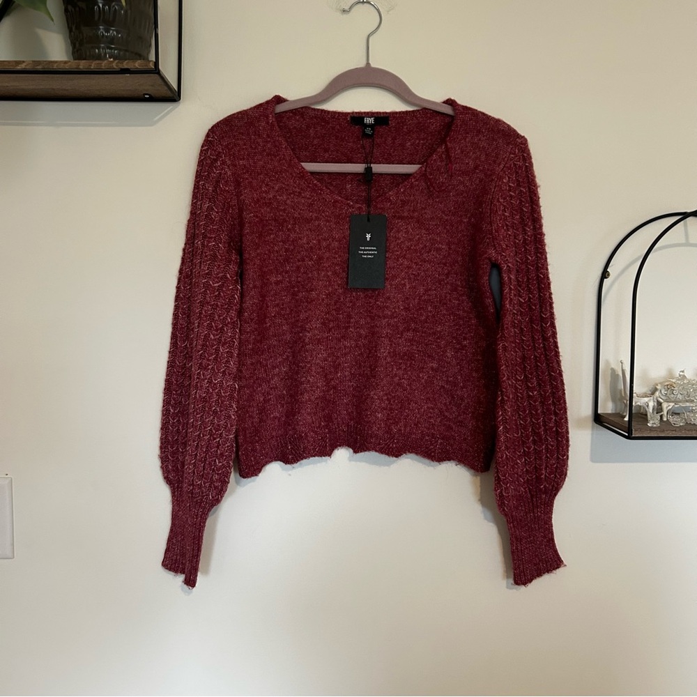 NWT Frye V Neck Long Sleeve Cropped Sweater Size XS‎
